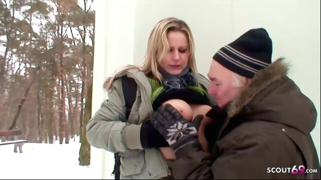 Charming Blonde Wanted To Make An Elderly amateur big tits blonde